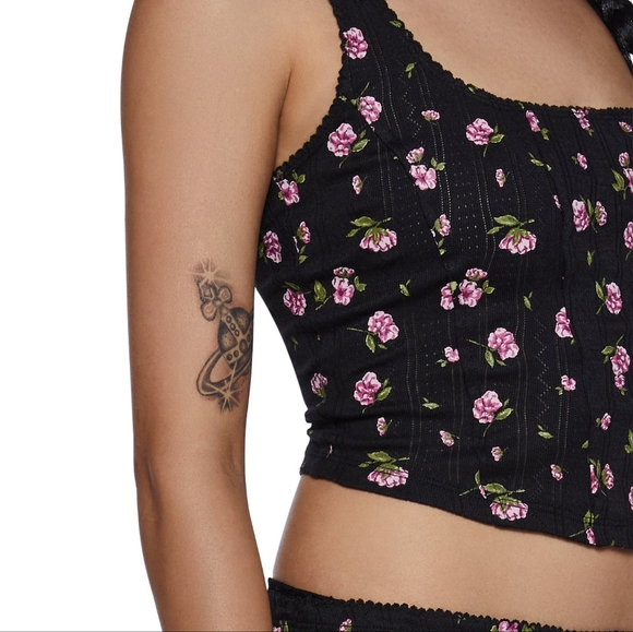 Dolls Kill Delia's Rose Print Tank and Skirt Set Large NWT - Picture 4 of 4